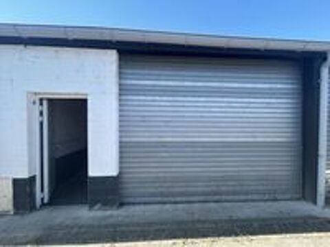   Bâtiment d'activités ou de stockage à VENDRE. 