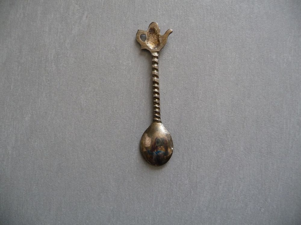 Cuill&egrave;re en m&eacute;tal avec motif de cafeti&egrave;re ou th&eacute;i&egrave;re 