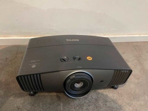 Projecteur BenQ W5700 850 Chartres (28)