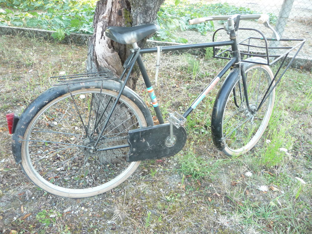 Lot de 3 v&eacute;los. Vélos