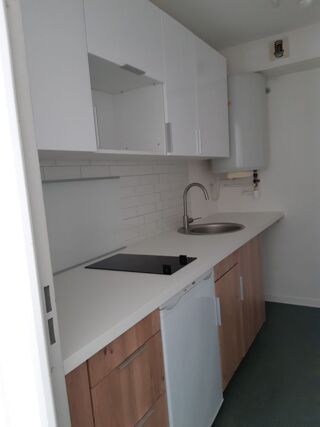 Appartement à louer 2 pièces 33 m²