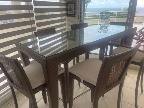 Table et chaises salle à manger prestige, cause déménagement Martinique (97)