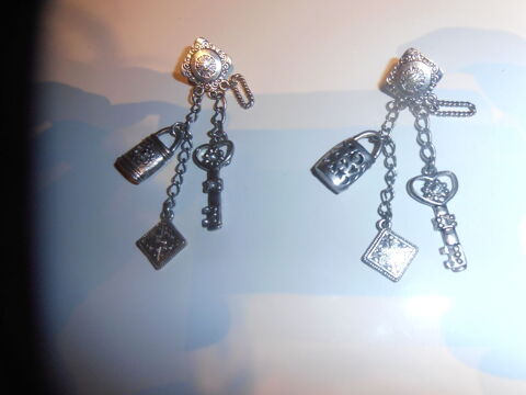 Boucles d'oreilles breloques 23 (28b) 6 Tours (37)