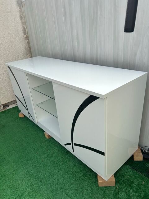 Meuble TV 2 portes Blanc avec éclairage LEDS 180 Limoges (87)