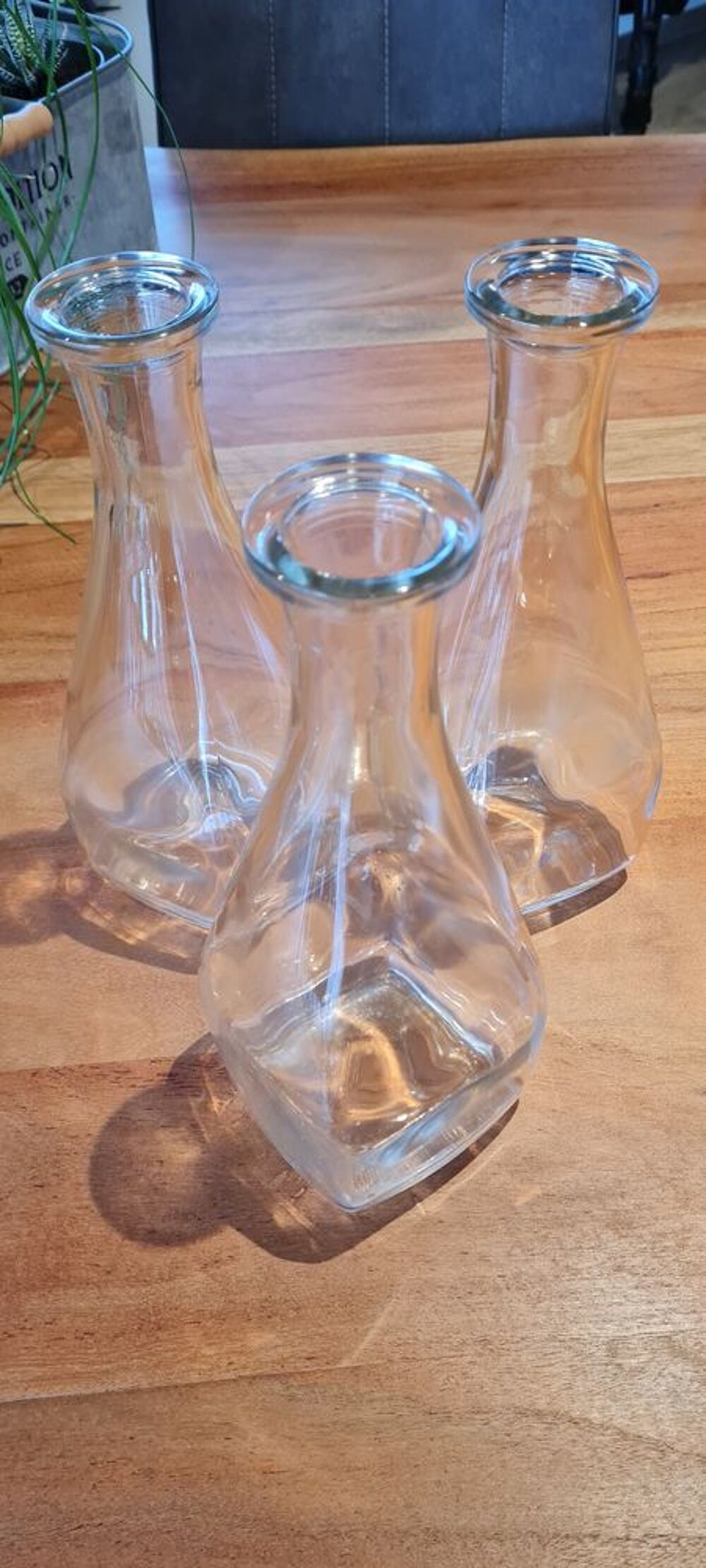 LOT DE TROIS CARAFES VERRE Décoration