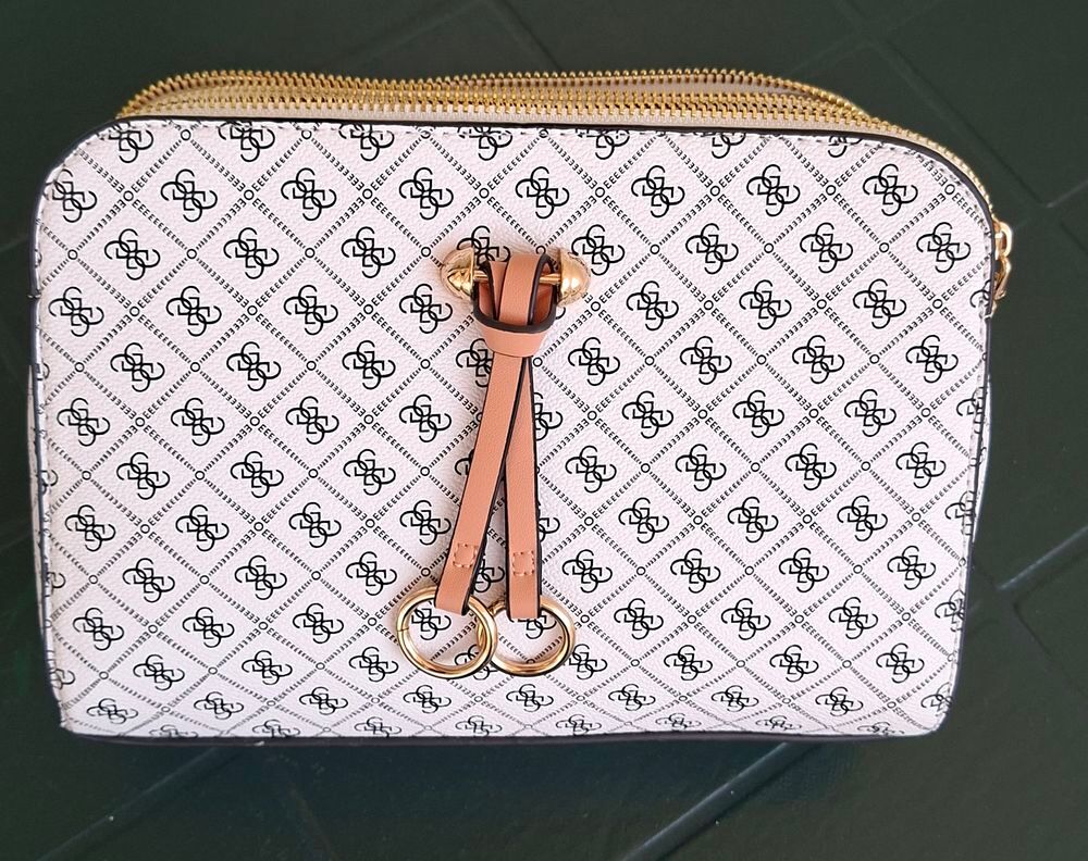 Sac &agrave; bandouli&egrave;re Maroquinerie