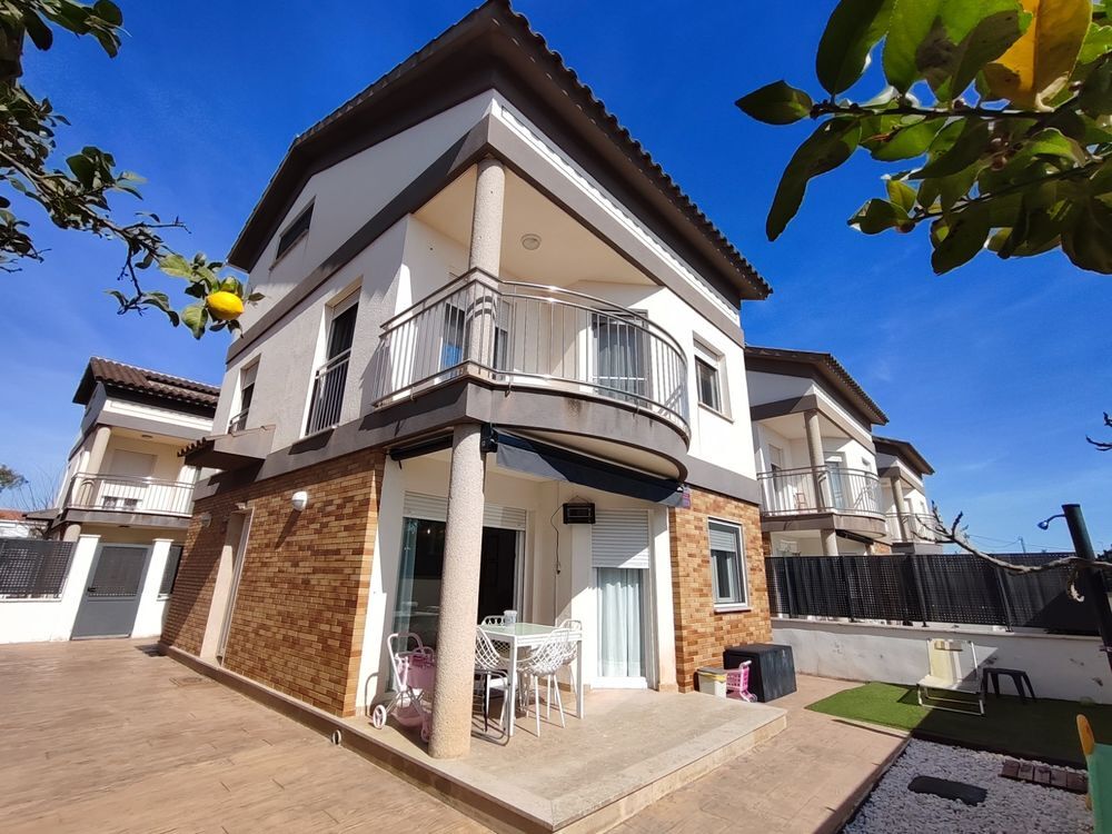 Vente Villa VINAROZ CHALET DE 2021 4 CHAMBRES AVEC VUE SUR LA MER Vinaròs, españa (Espagne)