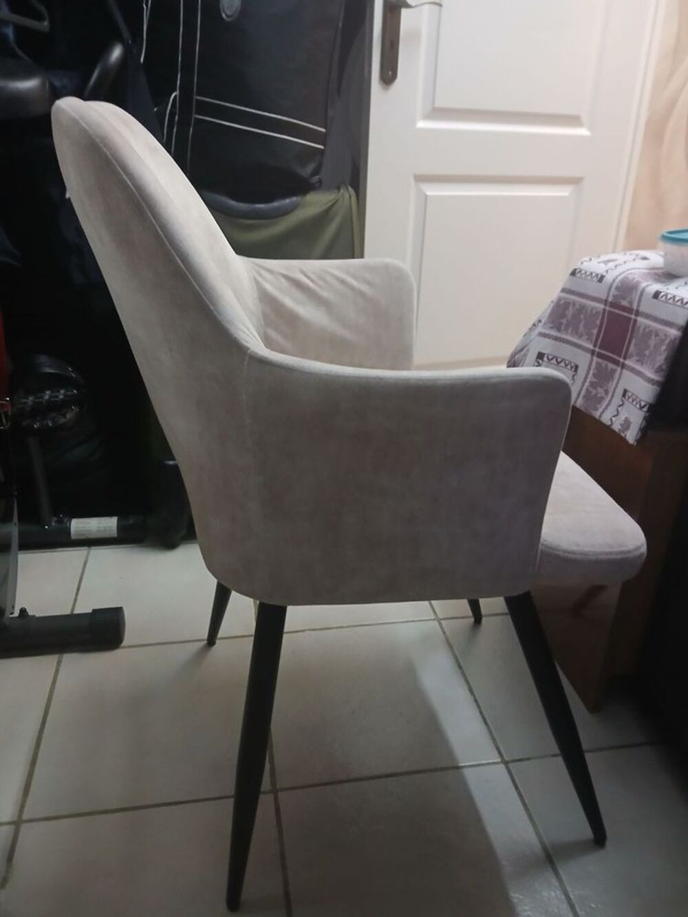 Lot de 2 chaises avec accoudoirs ? Neuves ? Beige Meubles