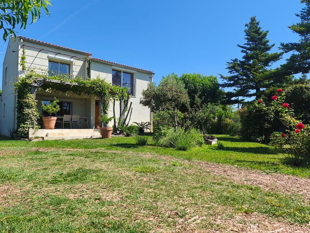 Maison 7 pièces 156 m² · à Rognonas · 156 m² · 459 000 €