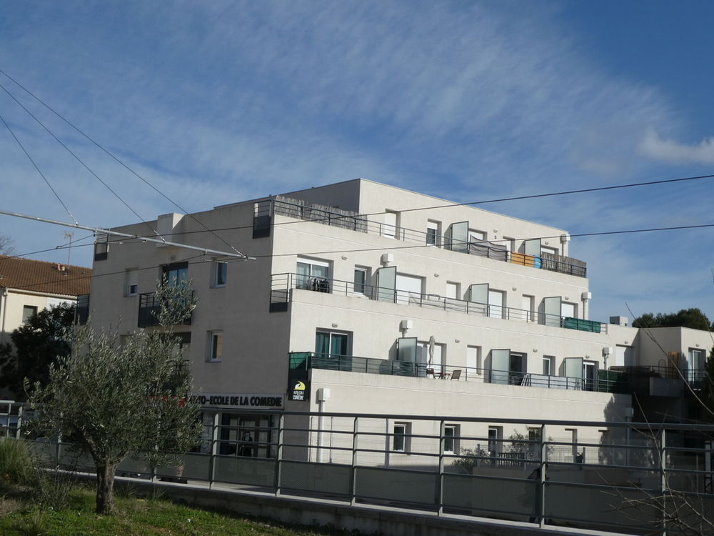 Vente Appartement Emplacement Grand studio terrasse parking sous-sol Etudiant Facultés Montpellier