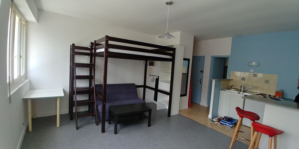 Location Appartement Grand Studio meublé calme,clair république 31 m2 + mezzanine Nantes