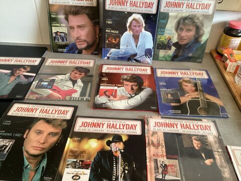 Lot de 11 livres disque cd de JOHNNY HALLIDAY+ 1 x2 olympia 50 Vaucresson (92)