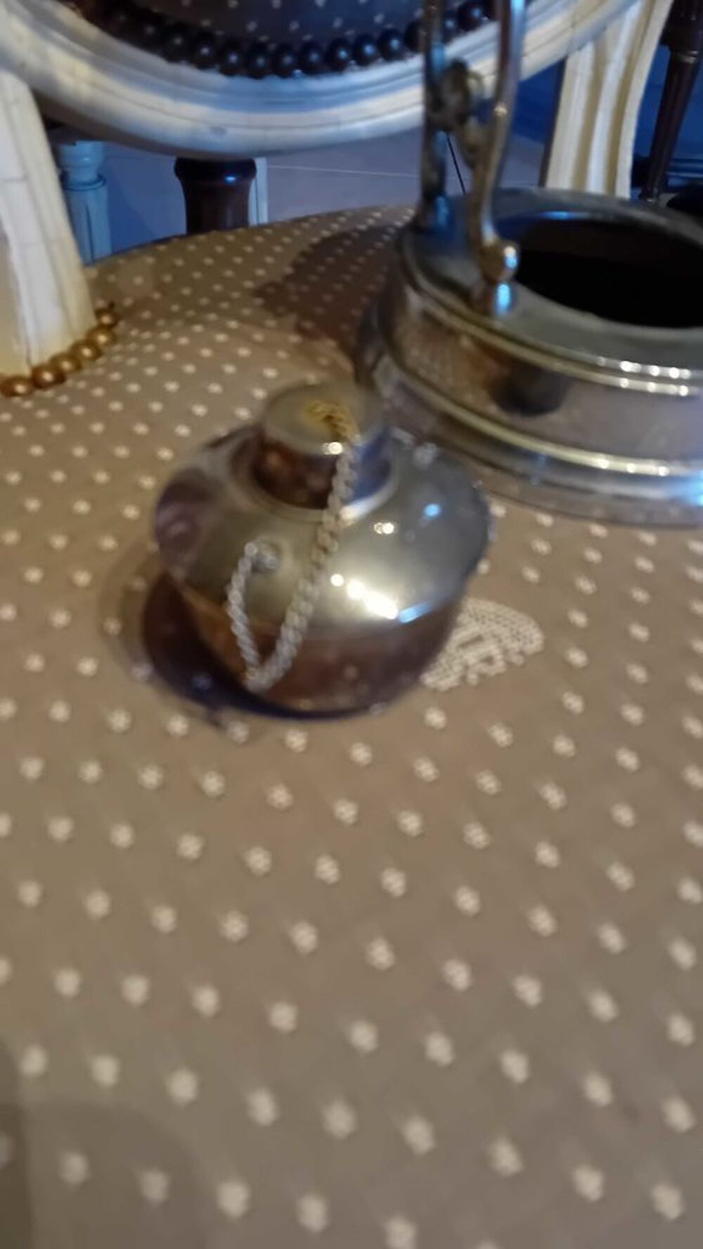 Chocolati&egrave;re suspendue verseuse m&eacute;tal argent&eacute; ancre de marine LC Electroménager