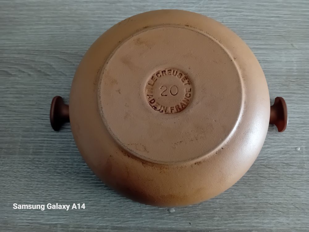 COCOTTE RONDE 20 CM AVEC COUVERCLE Electroménager