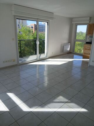  Appartement à louer 5 pièces 87 m² Nantes