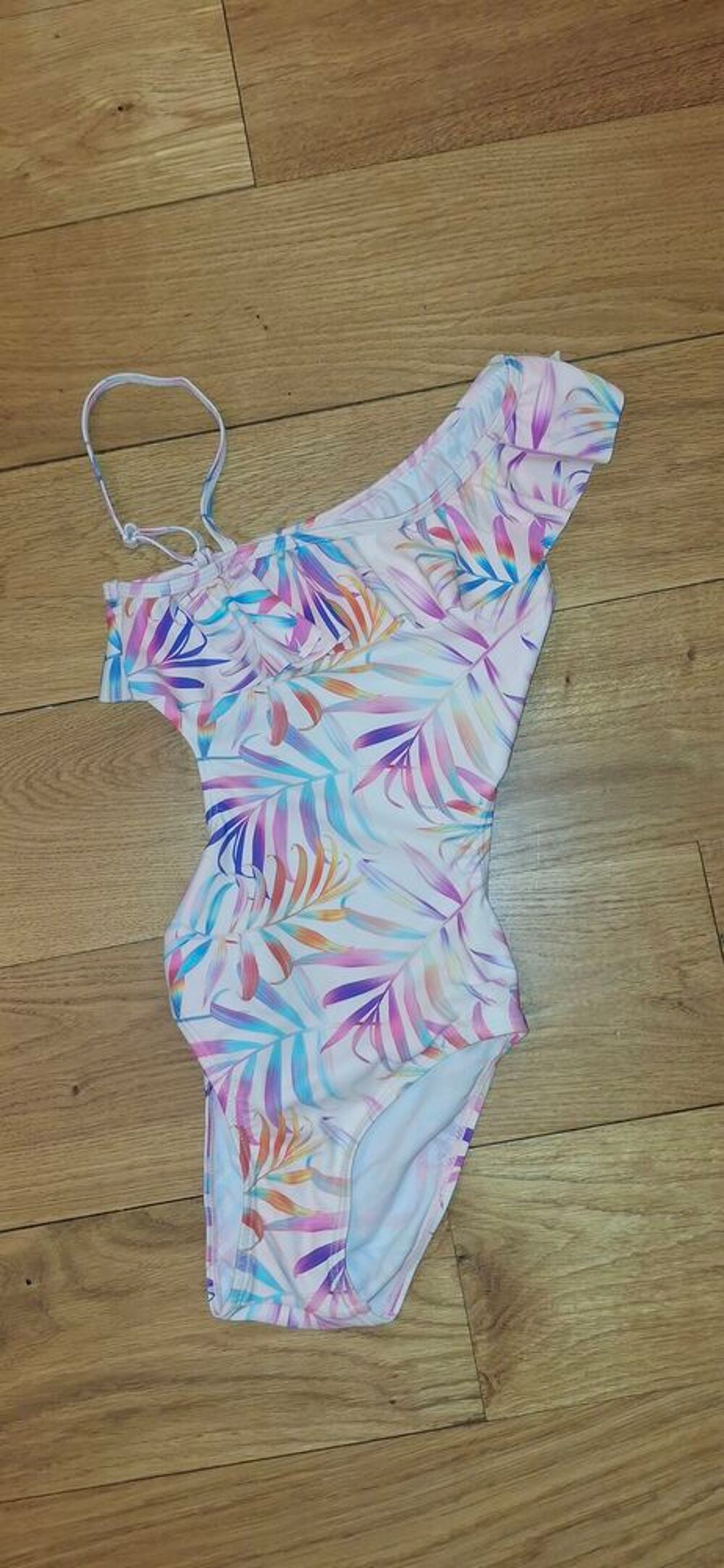 Maillot de bain multicolore taille 8 ans Vêtements enfants