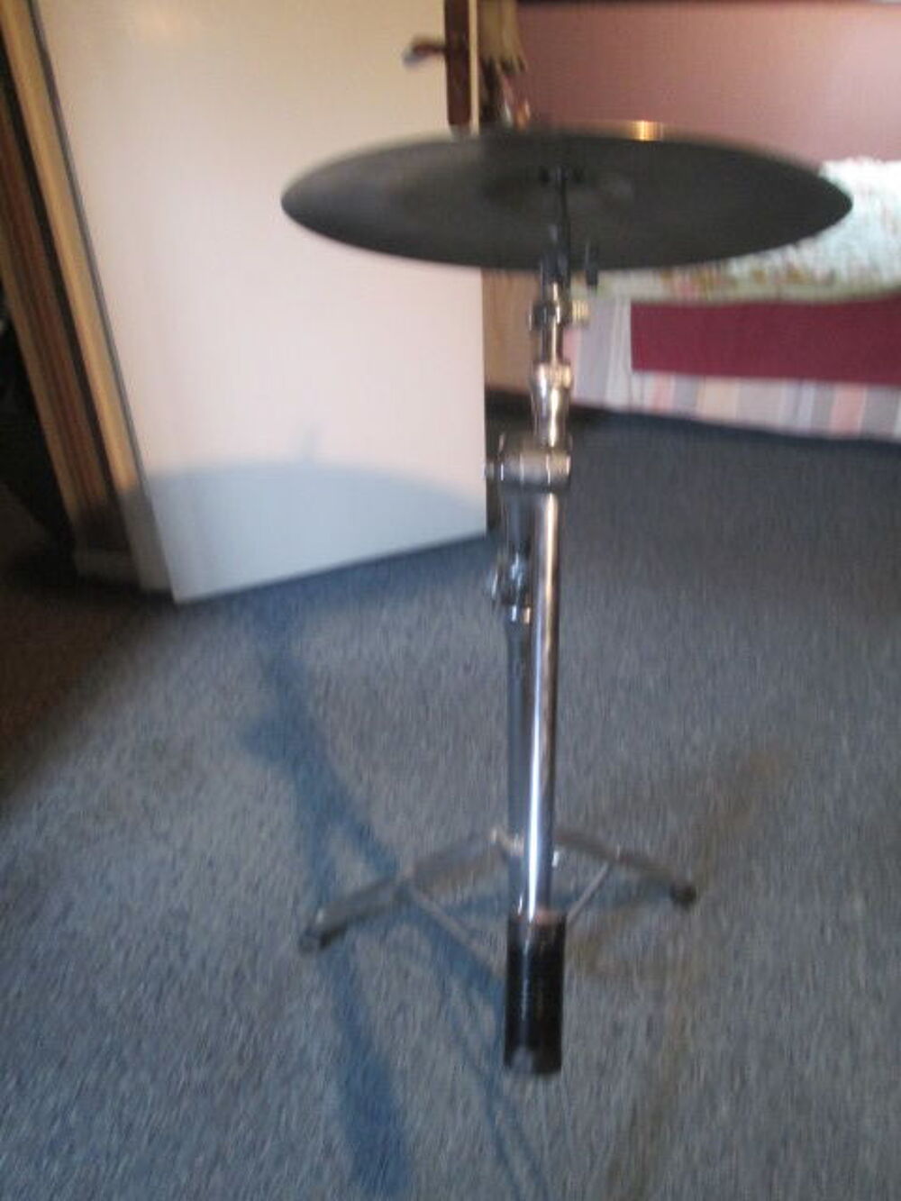 Batterie TAMA SWINGSTAR Made in japam 600 €
Si vous &ecirc;tes un Instruments de musique