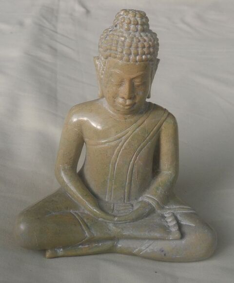 BOUDDHA EN PIERRE (JADE ? JE NE SUIS PAS SUR) NEUF 45 Castries (34)