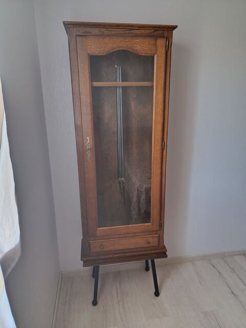 Armoire de chasse  90 La Rochette (73)