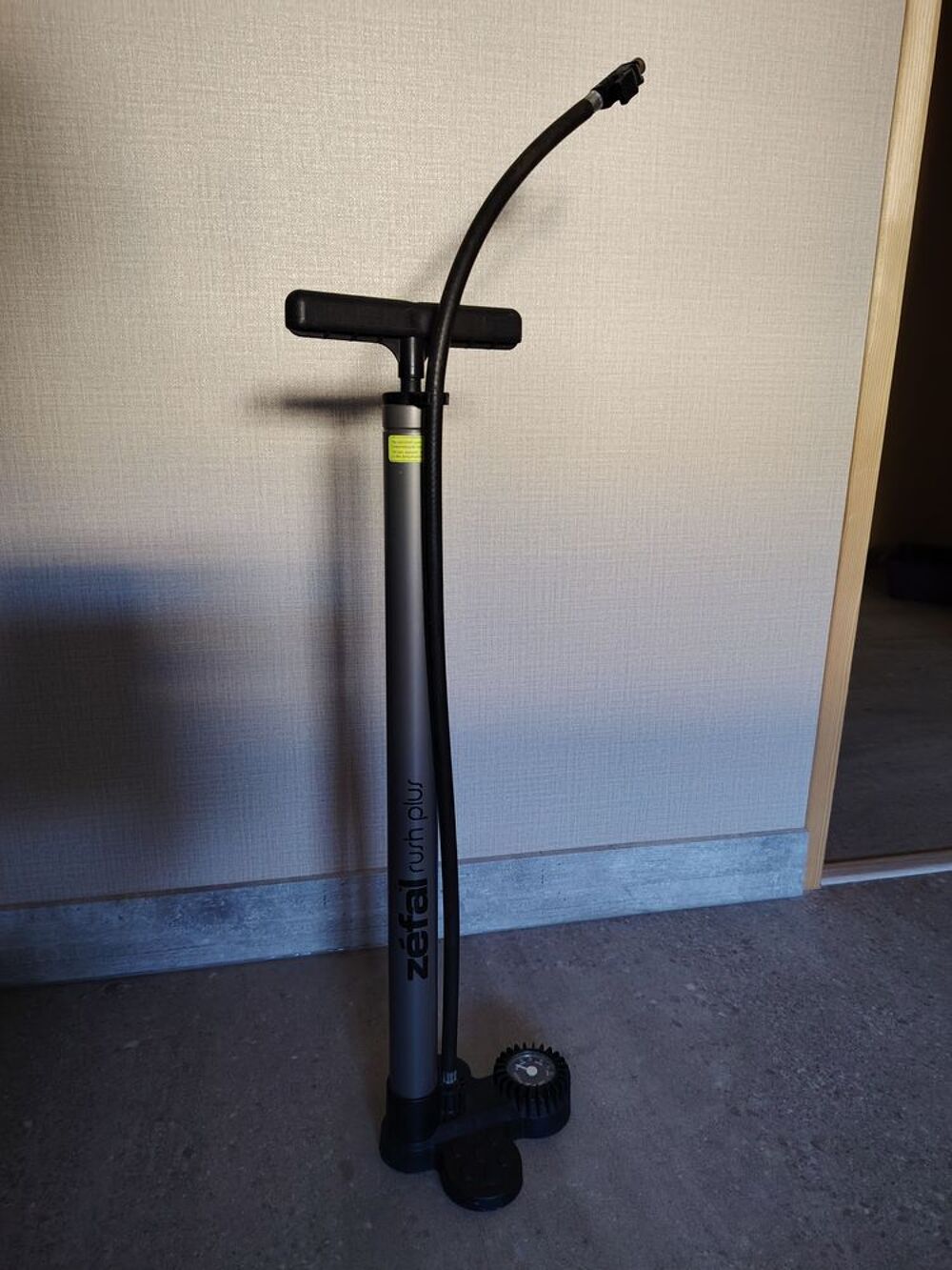 Pompe &agrave; pied v&eacute;lo Z&eacute;fal Vélos