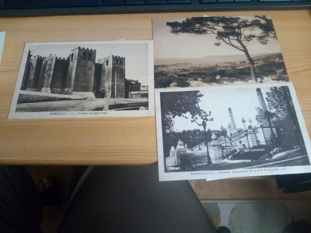 LOT TROIS CARTES POSTALES DE MARSEILLE 