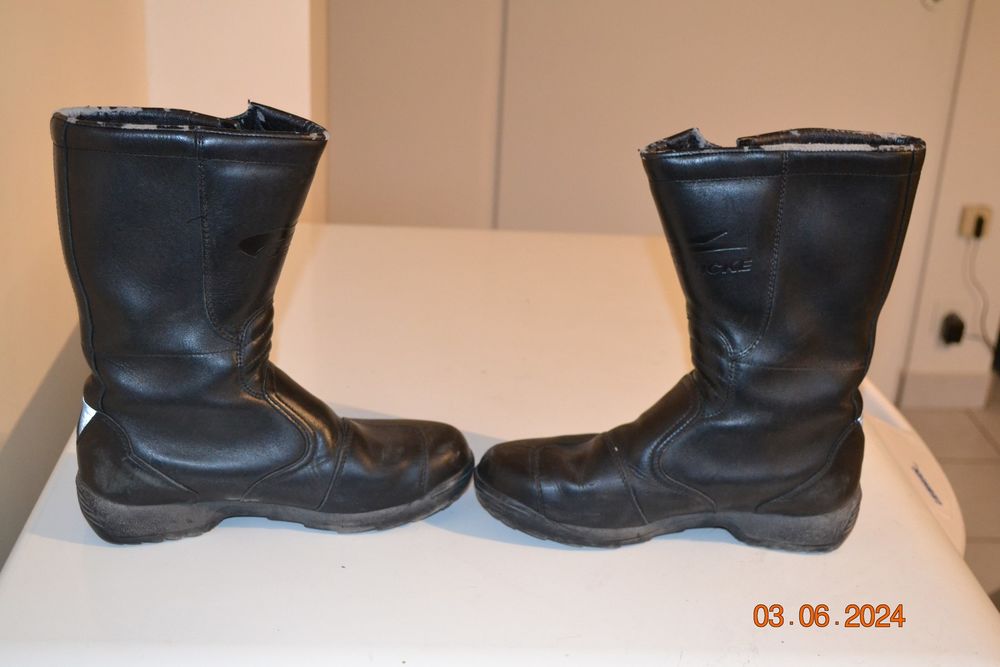 Bottes moto montantes taille 38 cuir Goretex Chaussures