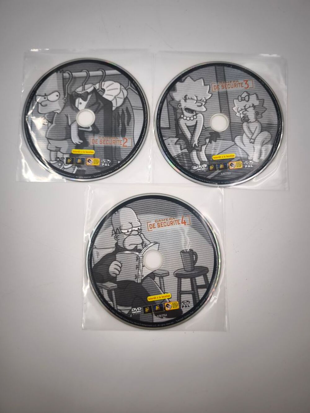Film DVD Les Simpson : Cam&eacute;ra de S&eacute;curit&eacute; 2 (DVD 2, 3 et 4) DVD et blu-ray