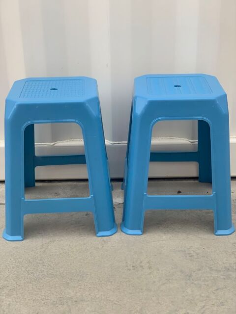 Lot de 2 tabourets  10 Saint-Denis (97)
