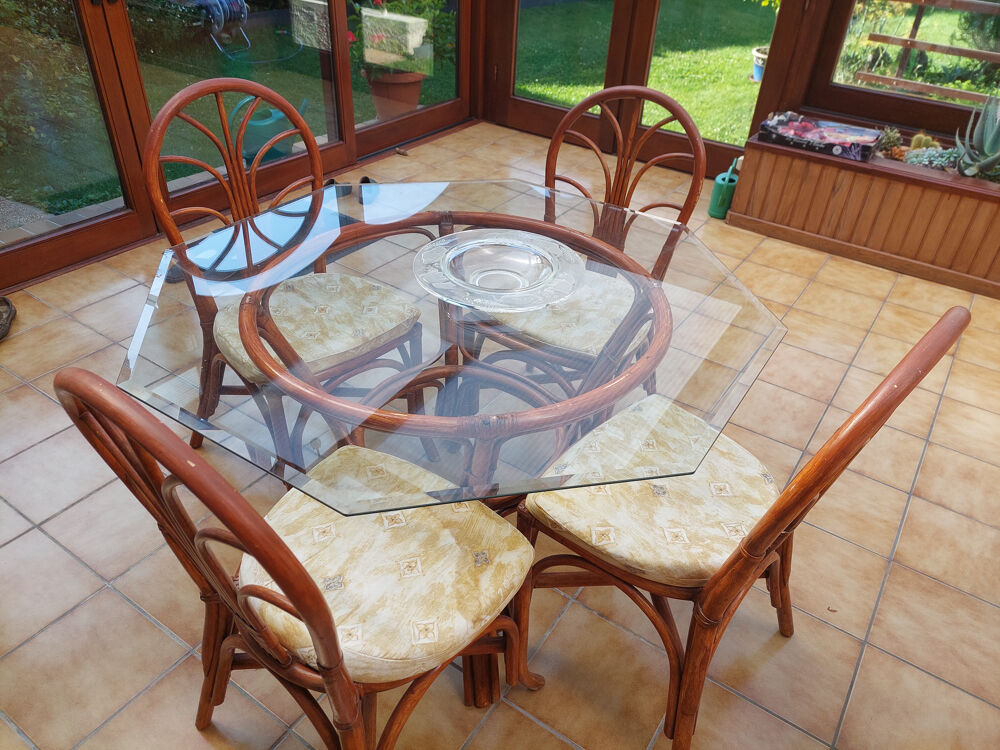 TABLE DE VERANDA EN ROTIN AVEC 4 CHAISES Meubles