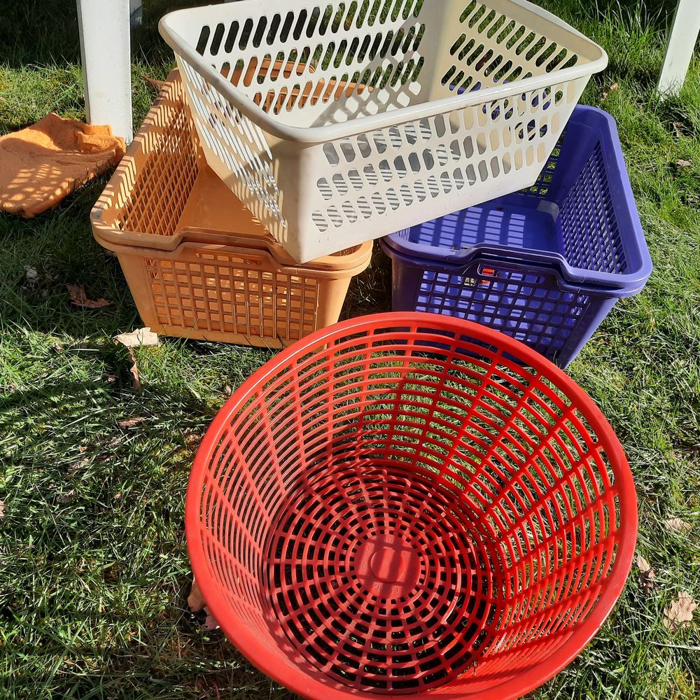 Lot de 6 bavettes plastiques Décoration