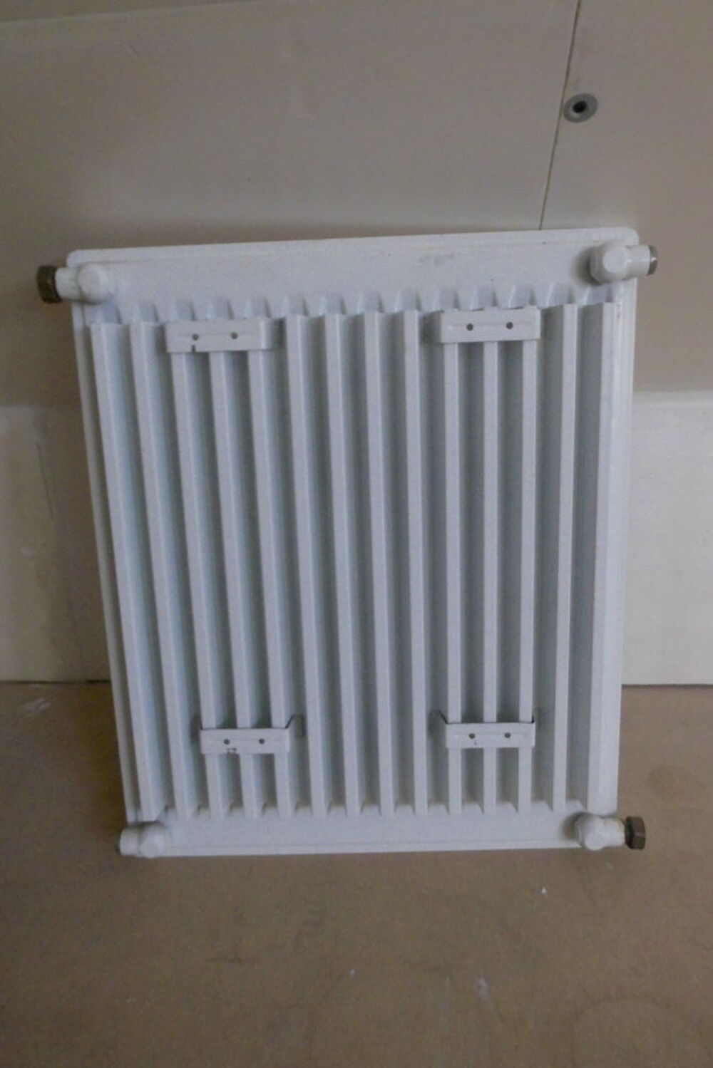 Radiateur en m&eacute;tal blanc Bricolage