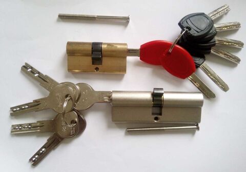 Cylindre de sécurité porte neuf 90 mm et 60 mm avec clés. Sur Amiens Rivery. 10 € pièce. 0780351037 10 Amiens (80)