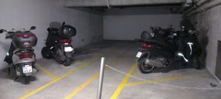  Parking / Garage  louer 2 m
