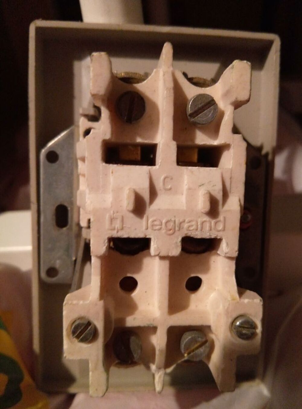 Interrupteur combin&eacute; fusible Legrand 380 Volts - 20A et 32A Bricolage
