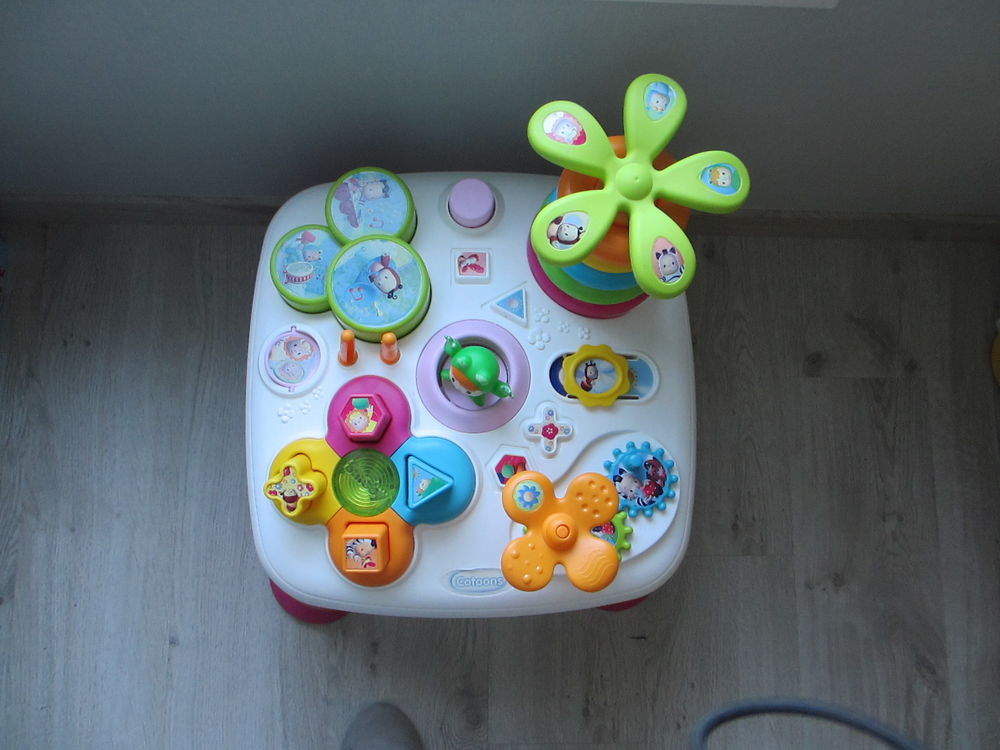 Jeux 0 a 3 ans Jeux / jouets