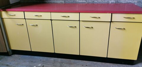 Buffet de cuisine en formica jaune vintage de 1960 - 2m 720 L'Aigle (61)