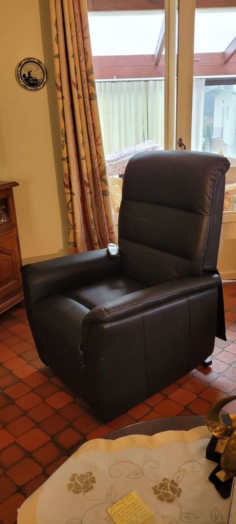 Fauteuil confort m&eacute;dicalis&eacute; Meubles
