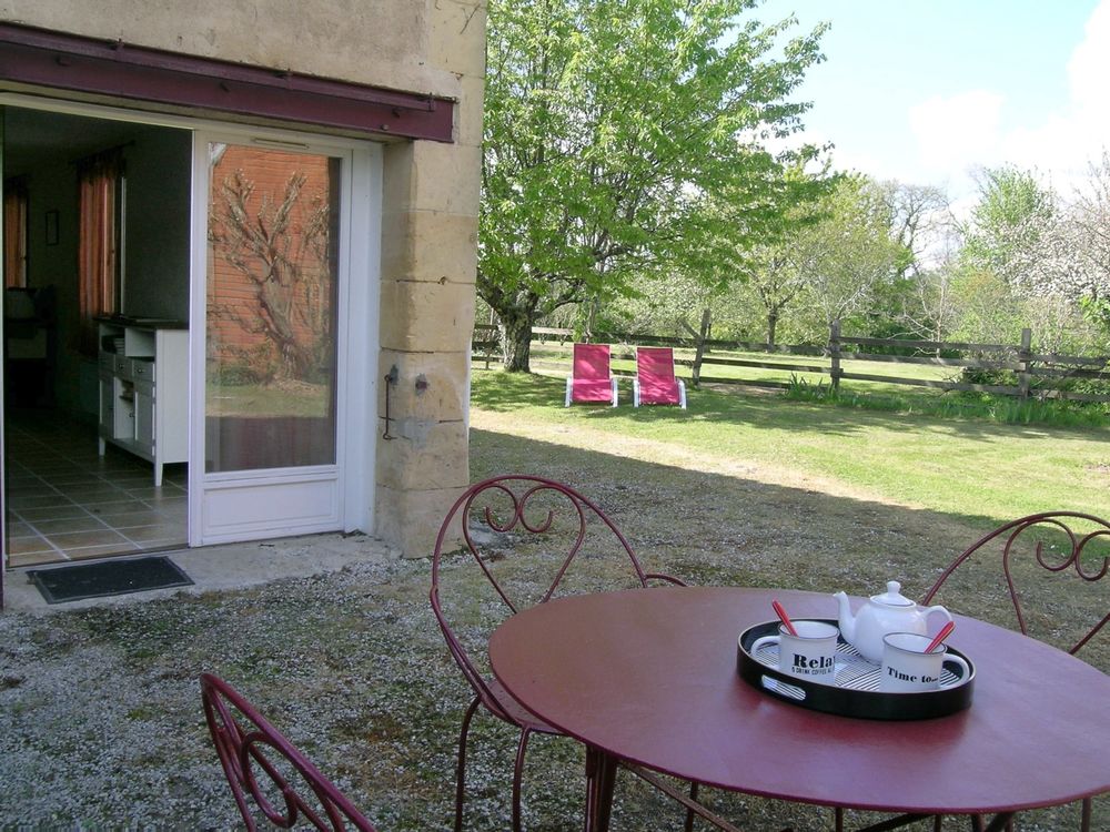   LES  IRIS - DOMAINE DE BELLEVUE COTTAGE - BERGERAC 5KM Aquitaine, Lembras (24100)