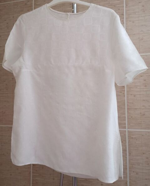 Top blanc   taille 40
Marque Marks et spencer
5 Narbonne (11)