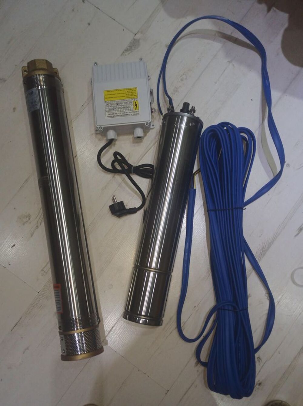 Pompe de forage 3ch gros debit 14m3h NEUVE Bricolage