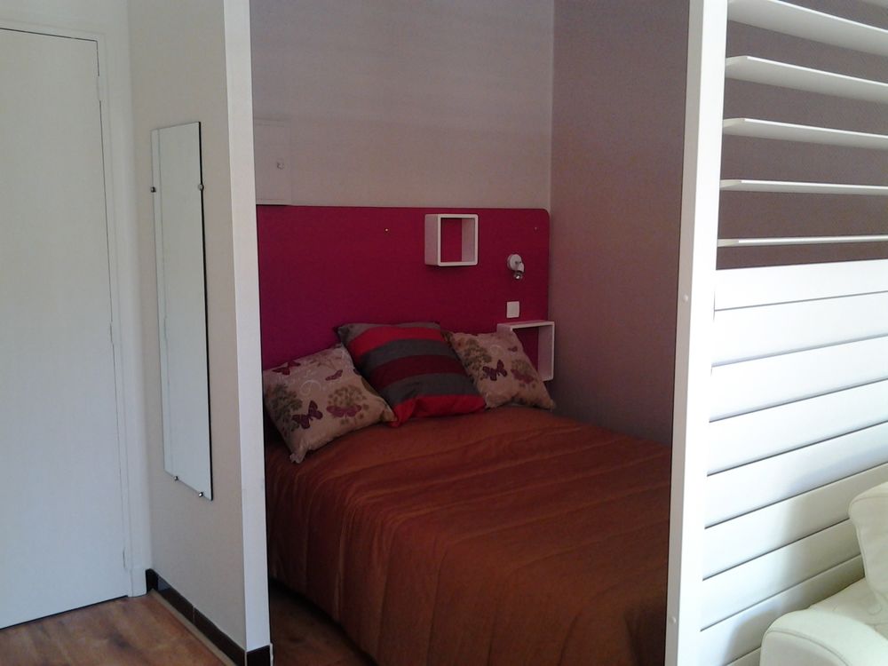   Terrasse SUD. Chambre .Climatisation .Parking .WIFI  Languedoc-Roussillon, Amélie-les-Bains-Palalda (66110)