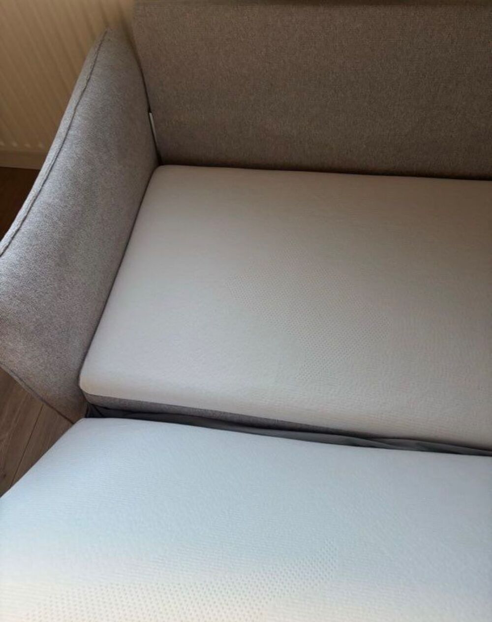 Canape gris en tissu Meubles