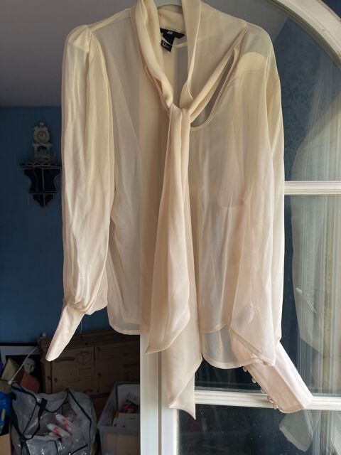 Chemisier en mousseline avec foulard 8 Villiers-sur-Marne (94)