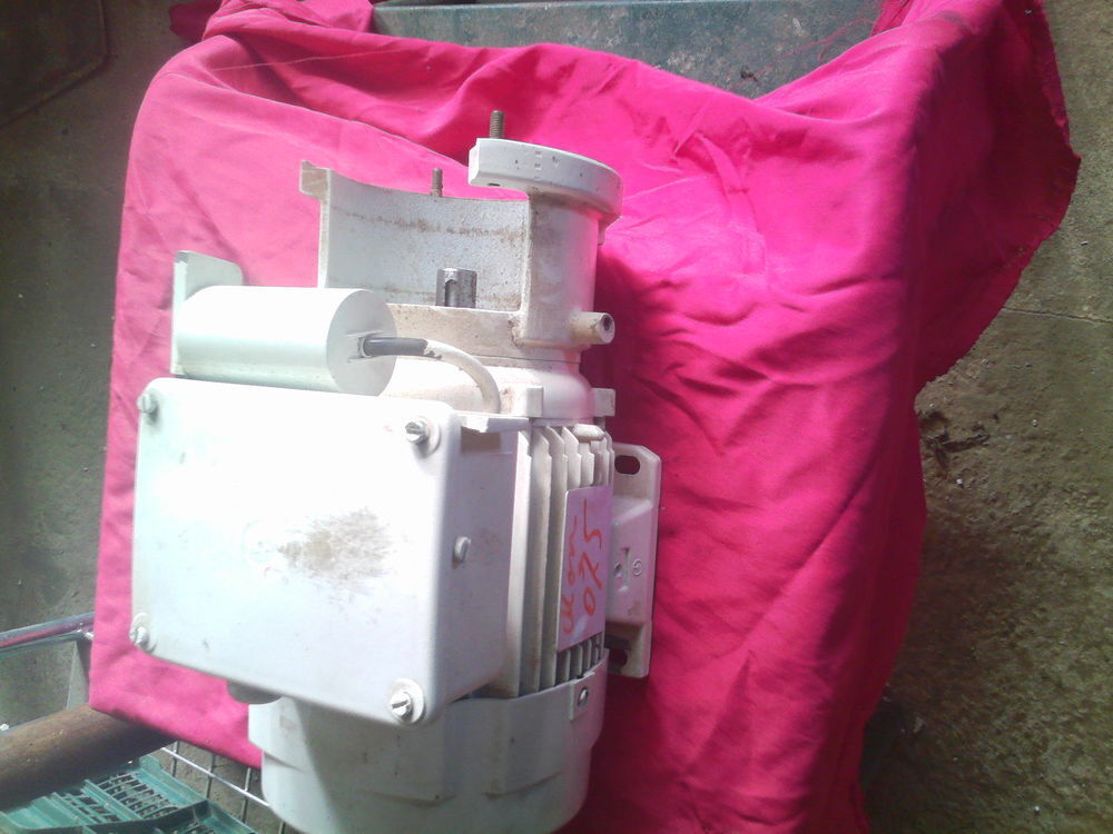 moteur &eacute;lectrique Bricolage
