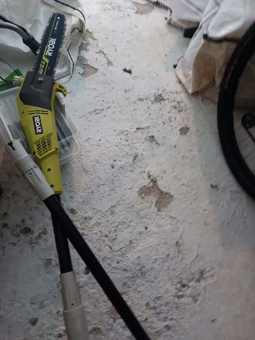 Ryobi RPP755E , 220 V, Elagueuse sur perche Jardin