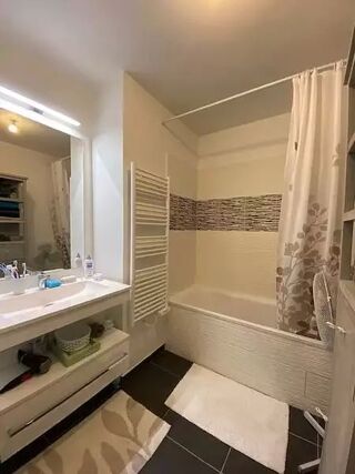  Appartement � louer 2 pi�ces 40 m� Villeurbanne