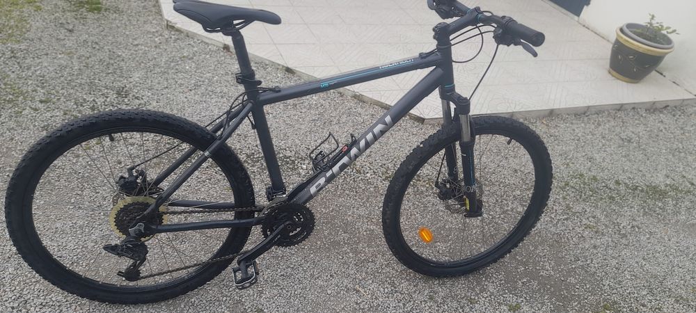 V&eacute;lo rockrider &eacute;tat parfait ann&eacute;e 2020 prix 100E Vélos