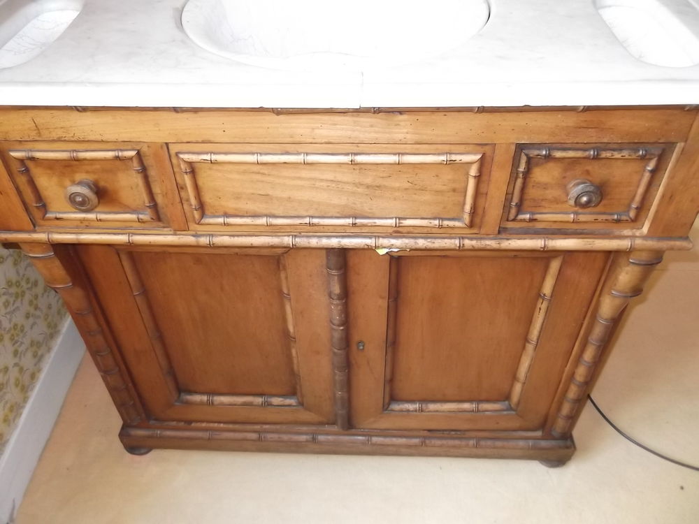 MEUBLE DE TOILETTE Meubles