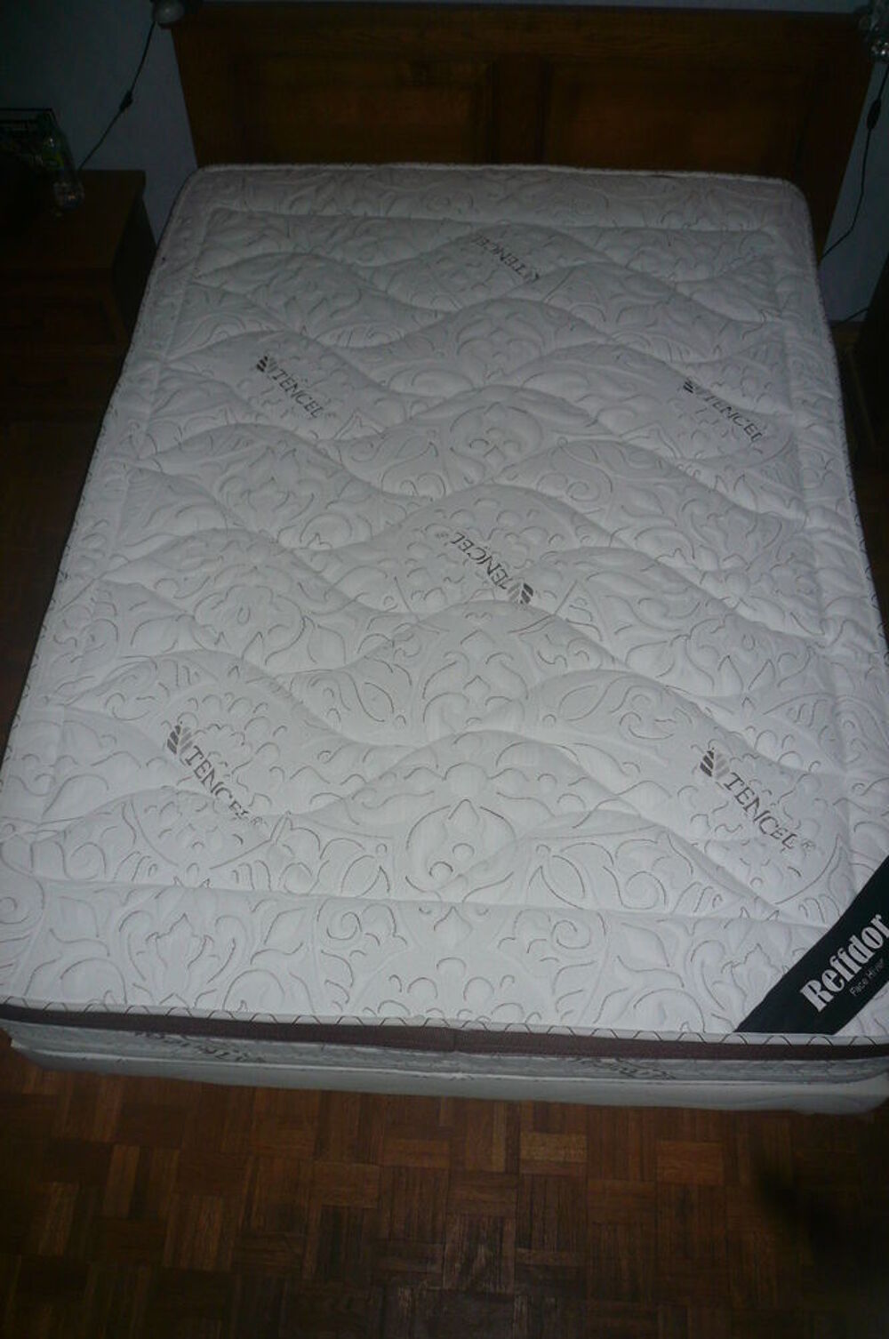 Matelas m&eacute;moire de forme neuf Meubles