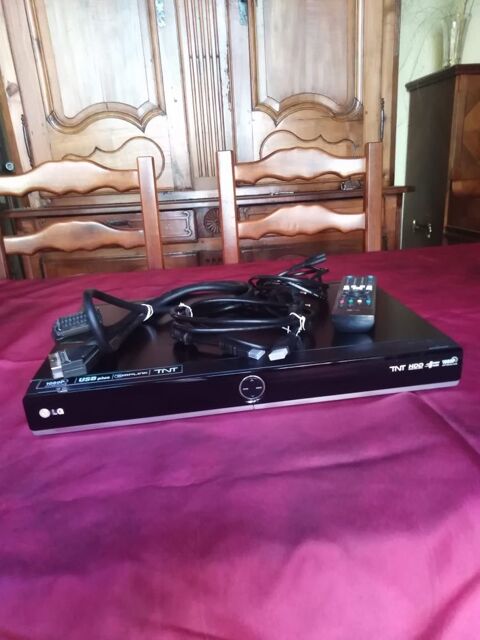 Lecteur DVD LG enregistreur RHT497H 75 Avermes (03)
